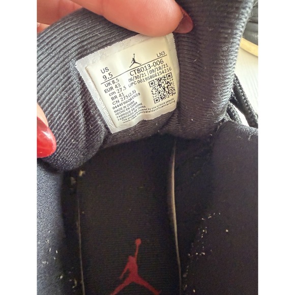 Authentic Nike Air Jordan 12 Retro "Playoff" 2022 release. - Picture 6 of 6